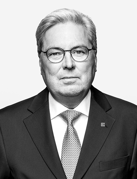 Hariolf Kottmann, Executive Chairman (portrait)